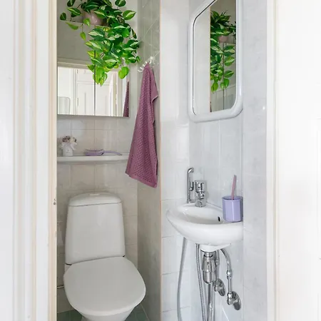 Apartment Lovely Vintage Suite, Autohalli Helsinki