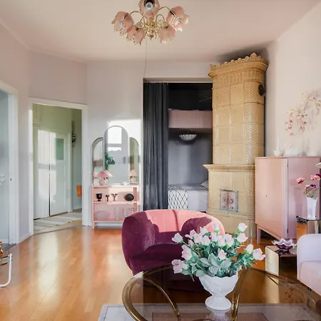 Lovely Vintage Suite, Ilmainen Parkkihalli *