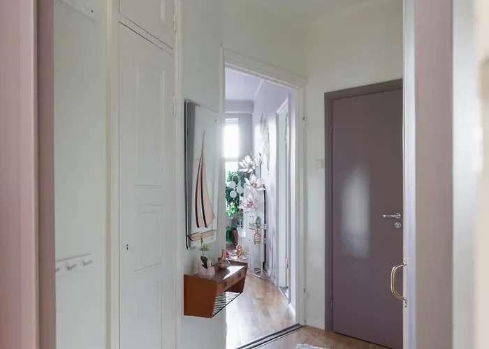 Lovely Vintage Suite, Autohalli דירה