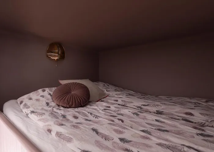 Lovely Vintage Suite, Autohalli דירה הלסינקי